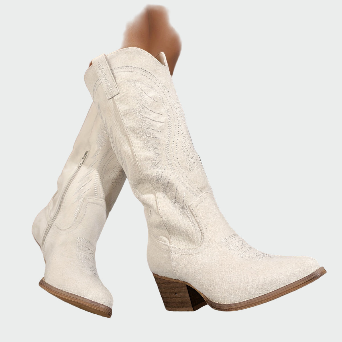 Neža | Pērļu rotāti cowboy zābaki ar elegantiem izšuvumiem
