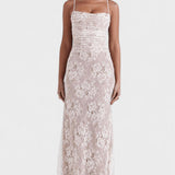 Nora™ | Maxi Kleita