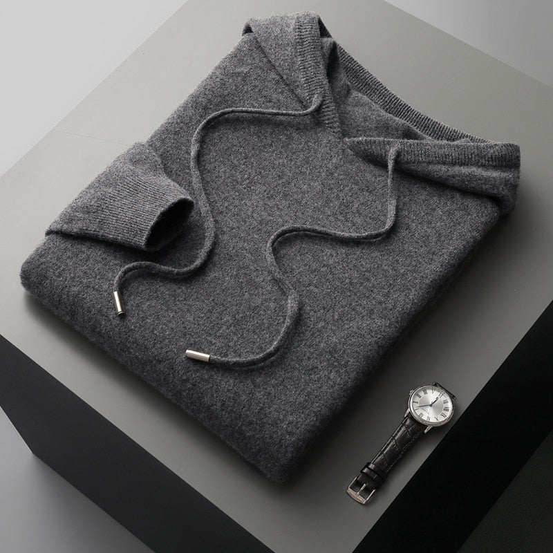 Glenn | MĒRĶU MĪKSTĀ UN ELEGANTĀ KAPUUTSWEATER
